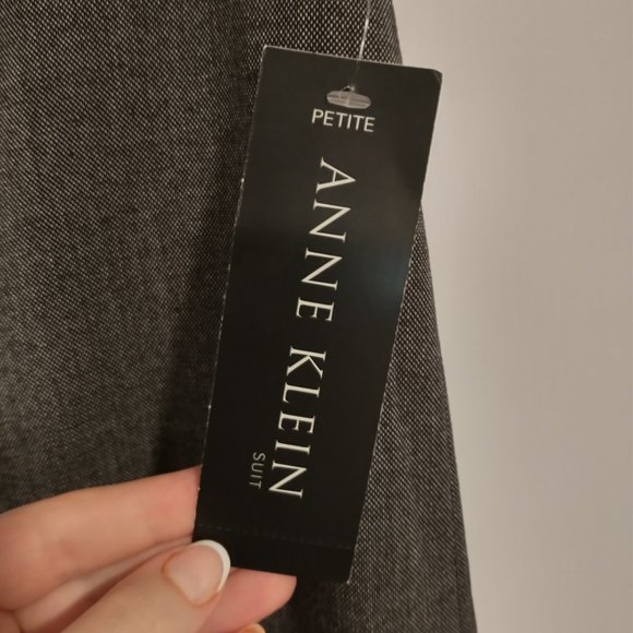 Anne Klein 0P suit - Picture 10 of 15